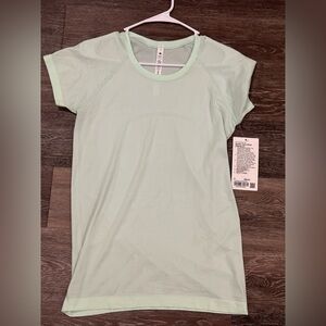 Lululemon Swiftly Tech 2.0 NWT